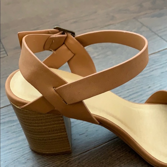 New | Stacked Block Heel Sandals - Picture 5 of 6
